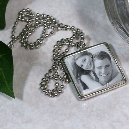Picture Perfect Love Photo Square Frame Necklace 8BU387670