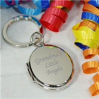Engraved Silver Oval Locke Key Chain 8BG11809
